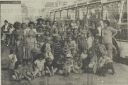 Fig. 1. Children and mothers of the Transvaal neighborhood who went to amusement park Duinrell in Wassenaar (Photo by Holvast) - _Leidsch Dagblad_ 06-07-1972.