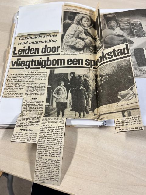 Fig. 4 – Headline: “Leiden turned ghost town by airplane bomb” – Photo from personal archive Lia Kerkvliet.