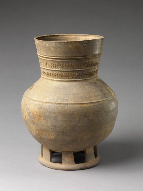 Fig 3: Korean footed jar, mid 5th century, Silla kingdom - [MET](https://images.metmuseum.org/CRDImages/as/original/DP252971.jpg)