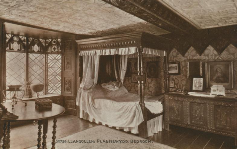 Fig. 4: Picture of the Ladies’ bedroom, collected in Trinity College Library, numbered Box 3.112-7. [JSTOR](https://www.jstor.org/stable/community.3847486?searchText=the+Ladies+of+Llangollen&searchUri=%2Faction%2FdoBasicSearch%3FQuery%3Dthe%2BLadies%2Bof%2BLlangollen%26groupefq%3DWyJjb250cmlidXRlZF9pbWFnZXMiXQ%253D%253D%26efqs%3DeyJjdHkiOlsiWTI5dWRISnBZblYwWldSZmFXMWhaMlZ6Il19%26doi%3D10.2307%252Fcommunity.3847484&ab_segments=0%2FSYC-6646_basic_search%2Fcontrol&refreqid=fastly-default%3A07d82867d7d1d311308952b3c4533591&searchkey=1669802469552)