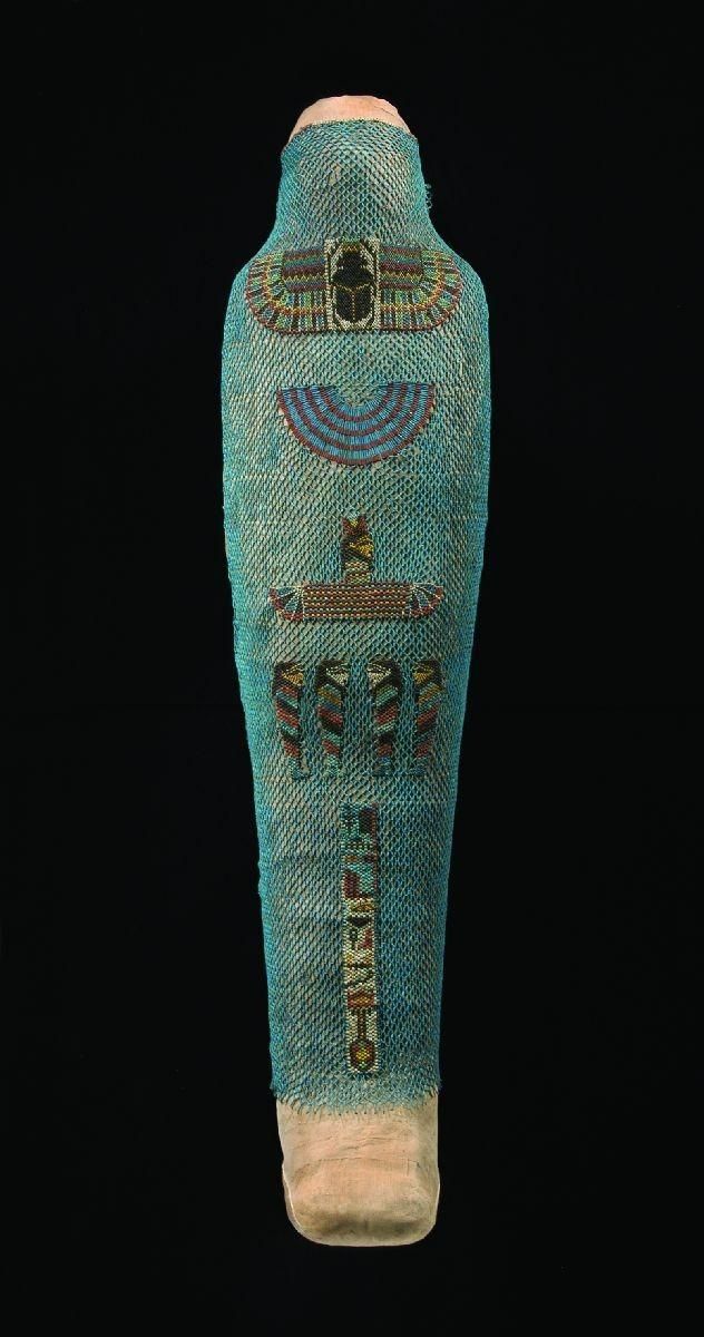 Mummy of Anamonefneb, covered by a net of faience beads - Rijksmuseum van Oudheden - [AMM 1-d](https://hdl.handle.net/21.12126/1486)