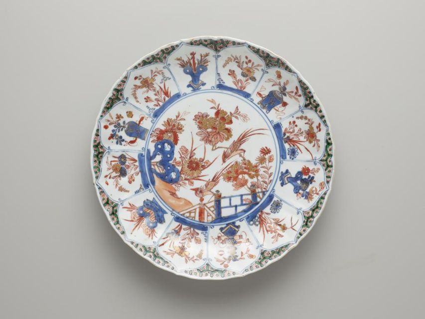 Chinese Imari plate ca. 1720-1740 - [Portland museum of art](http://portlandartmuseum.us/mwebimages/IMAGES/PERMANENT COLLECTION/2010/2010_0036_0016_01_P.jpg)