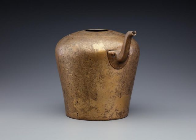 Fig 1 - Bronze libation vessel from the time of Ramesses II, identical to the one on the stela - The Metropolitan Museum of Art - [98.4.66](https://www.metmuseum.org/art/collection/search/568634)