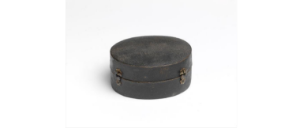 Fig. 18 - Black rayskin case of a box made by Charles Le Bastier, Paris,1776-77 - Victoria and Albert Museum (London) - [LOAN:MET ANON.7:1,2-2012](https://collections.vam.ac.uk/item/O1257778/box-with-case-charles-le-bastier/)