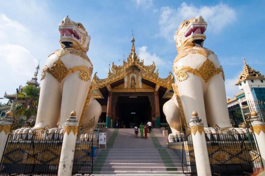 Fig. 3: Chinthe at Shwedagon Pagoda - [Trip Anthropologist](https://tripanthropologist.com/myanmars-shwedagon-pagoda-the-best-pagoda-in-myanmar/)