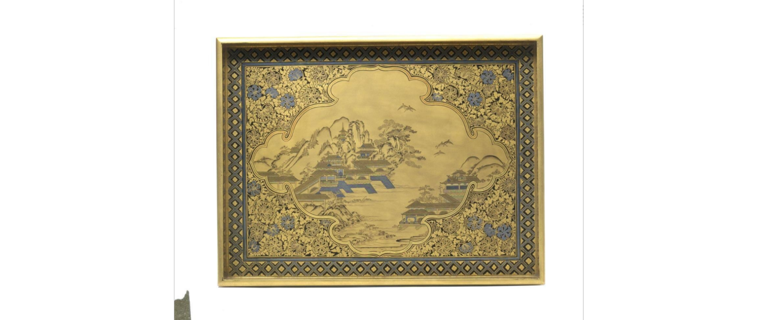 Fig. 23 -A detail of the tray of the Japanese box - Van Diemen Box, 1636-39. - Victoria and Albert Museum (London) - [W.49-1916.](https://collections.vam.ac.uk/item/O18899/the-van-diemen-box-document-box-unknown/) 