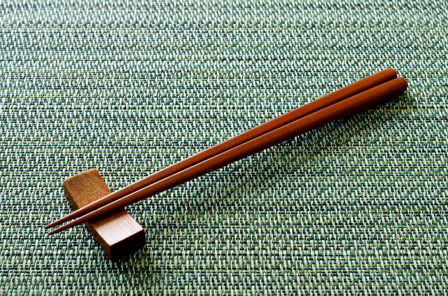 Fig. 19. [Japanese chopsticks](https://press.ikidane-nippon.com/en/a00648/)