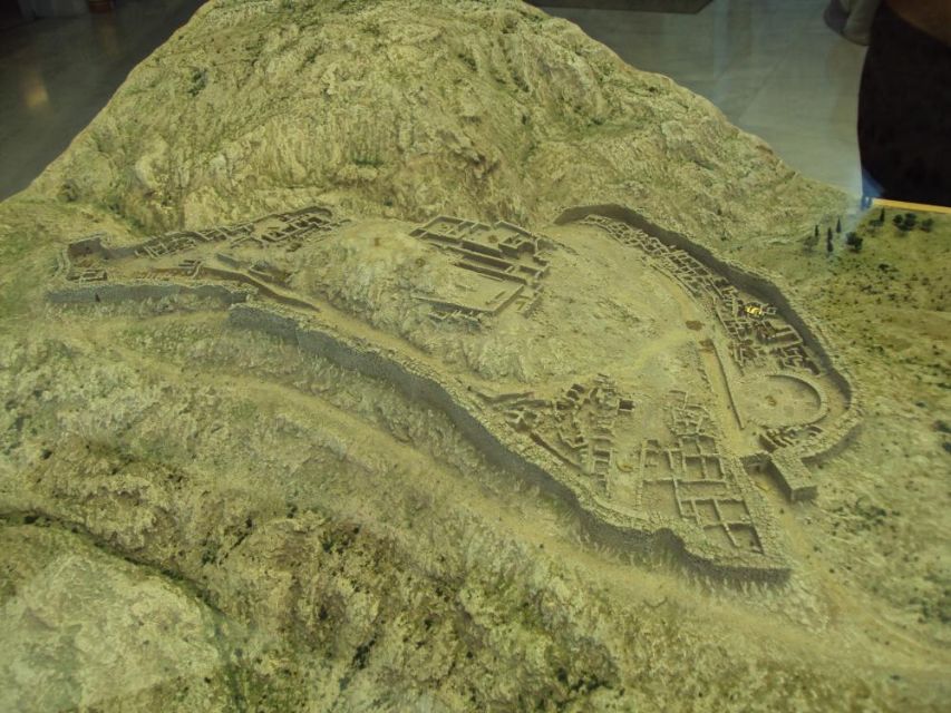 Fig. 4. Model of Mycenae - [Wikimedia](https://commons.wikimedia.org/wiki/File:Mycenae_010.jpg)
