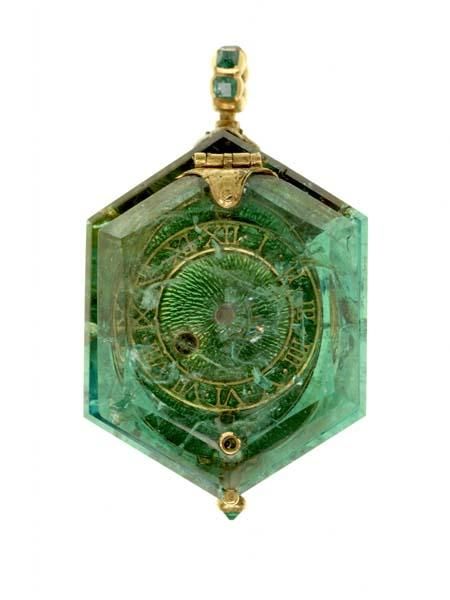 Figure 3 Hexagonal emerald cased verge watch. Emerald. c.1600-1610. Museum of London, Cheapside Hoard Image source: https://collections.museumoflondon.org.uk/online/object/117832.html