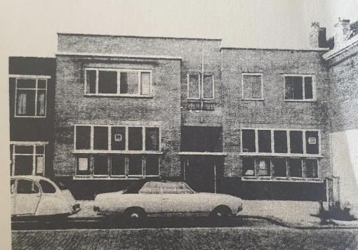 Fig. 1 - Het gebouw _het zaaltje_ , later bekend als het Mierennest - Buurtkrantje Morspraat, oktober 1981. 