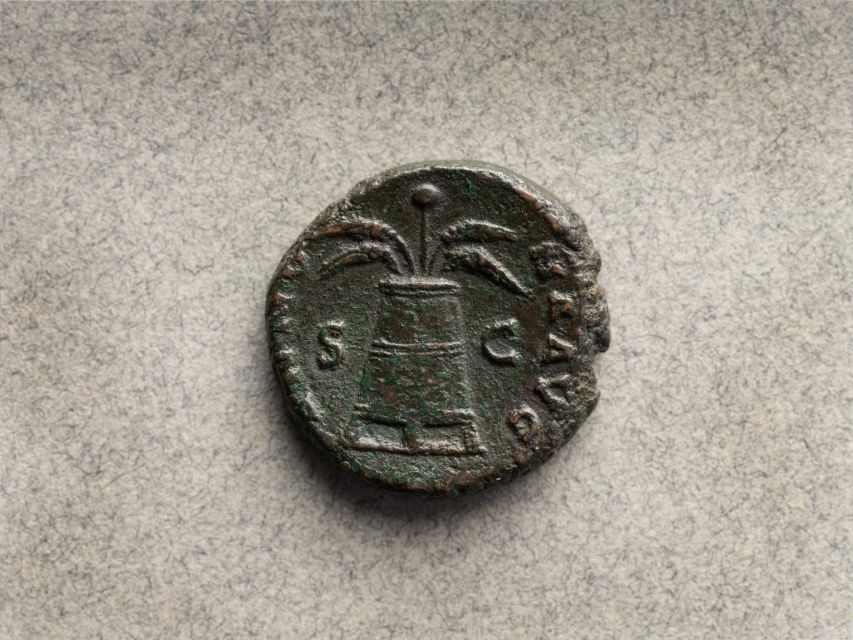 Fig 1: Modius represented on a coin - [National Numismatic Collection](https://nnc.dnb.nl/dnb-nnc-ontsluiting-frontend/#/collectie/object/RO-02772) - Photography Cees de Jonge 