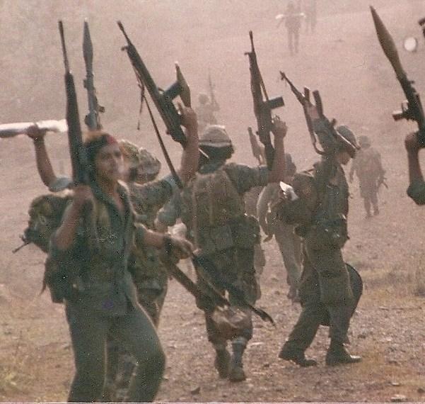 Fig. Contra Commandos from FDN and ARDE Frente Sur, Nueva Guinea area in 1987 - [wikimedia](https://en.wikipedia.org/wiki/Contras#/media/File:Frente_Sur_Contras_1987.jpg)