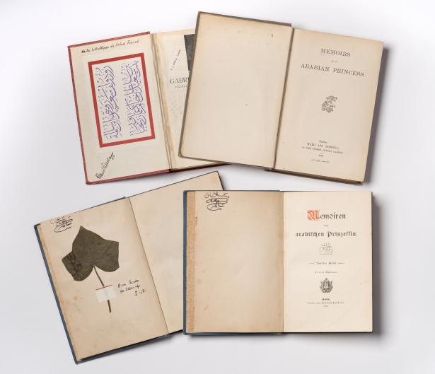 Fig. 2 - Title pages of the first and second edition of “Memoiren einer Arabischen Prinzessin” - photo Cees de Jonge