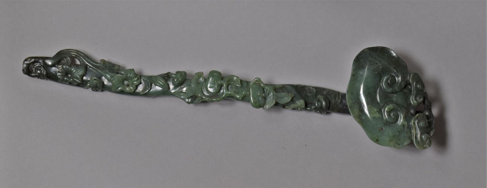 Fig 5. Ruyi sceptre - Victoria and Albert Museum - [A.17-1925]](http://collections.vam.ac.uk/item/O101179/ruyi-sceptre-unknown/) 