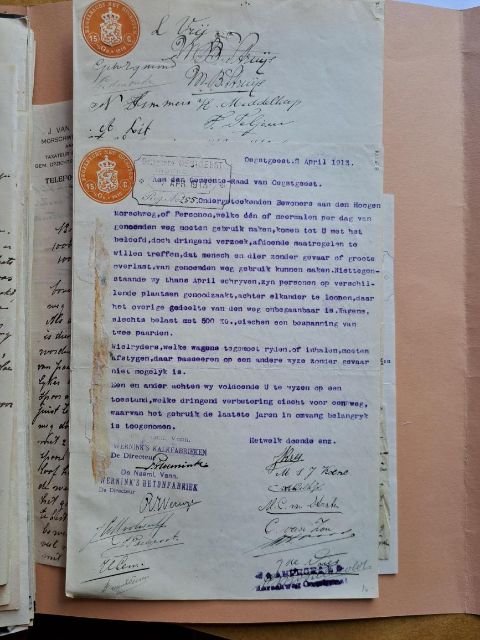 Fig. 2 - Letter of the residents and businesses from the rearmost part of the Morsweg, then called the Hoge Morsweg, with complaints about the state of the street, 1913 – Erfgoed Leiden en Omstreken, gemeentearchief Oegstgeest, archief van het gemeentebestuur 1813-1930, inventarisnummer 1519.