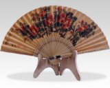 Fan Decorated with flowers - [Antiquealive.com](http://www.antiquealive.com/masters/Hand_Fans/seemore/pictures_photos.html)